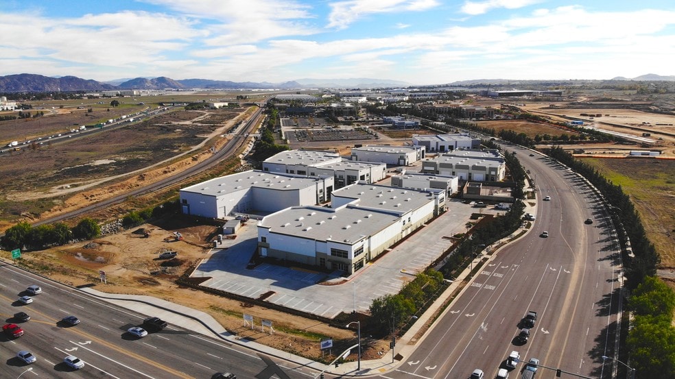 14130 Meridian Pky, Riverside, CA for lease - Building Photo - Image 3 of 6