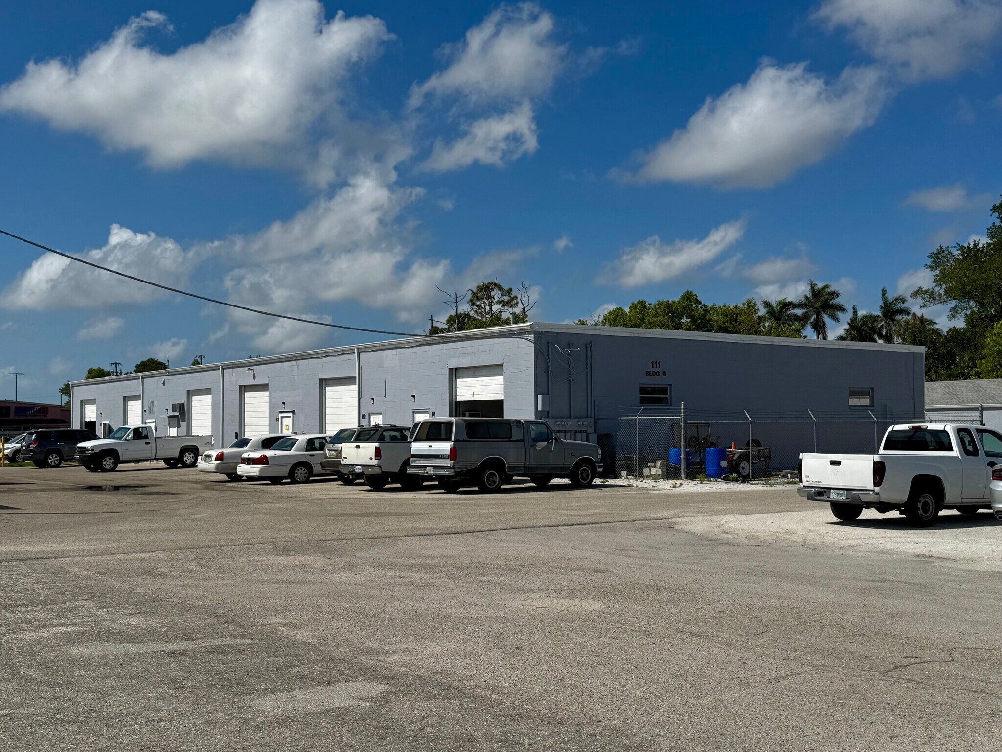 504 Center Rd, Fort Myers, FL for lease Building Photo- Image 1 of 3