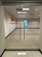 2250 E Devon Ave, Des Plaines, IL for lease Interior Photo- Image 1 of 5