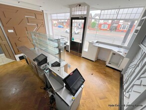 136 Droylesden Rd, Manchester for lease Interior Photo- Image 2 of 24