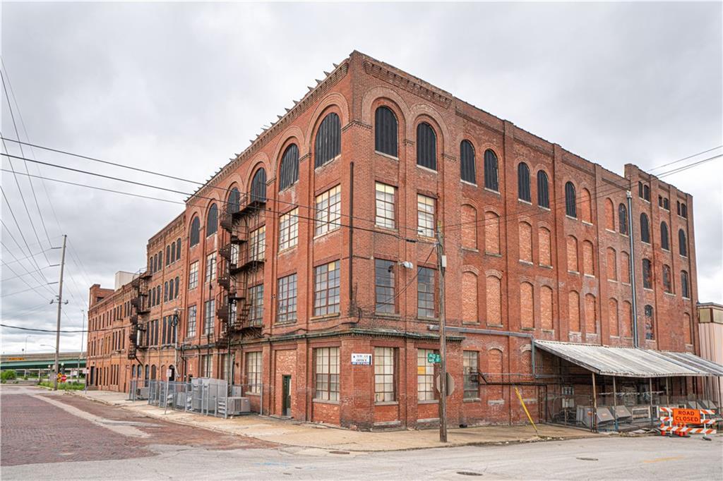 202 Main St, Saint Joseph, MO for lease Building Photo- Image 1 of 36