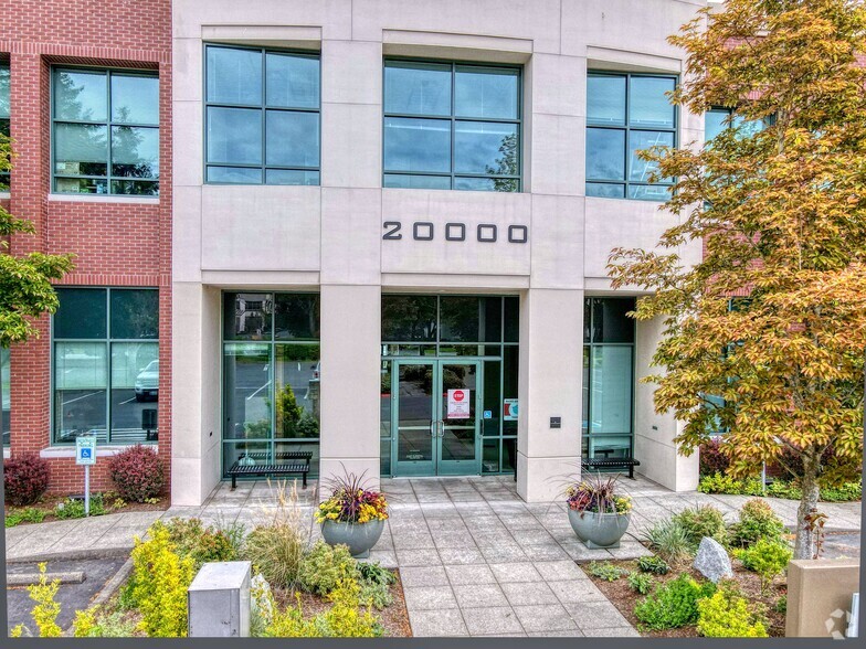 20000 North Creek Pky, Bothell, WA for lease - Building Photo - Image 2 of 4