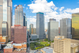 325 N Saint Paul St, Dallas, TX - aerial  map view