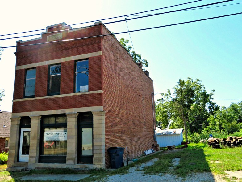 11811 Main St, Centertown, MO 65023