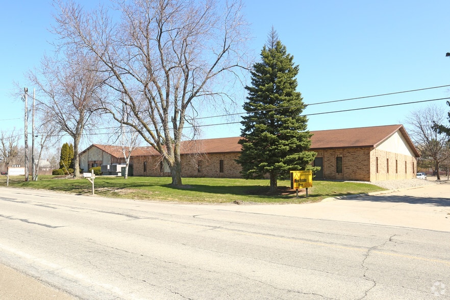 2029 S Elms Rd, Swartz Creek, MI for lease - Building Photo - Image 1 of 5