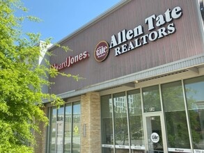 114 Russet Run, Pittsboro, NC for lease Building Photo- Image 2 of 5