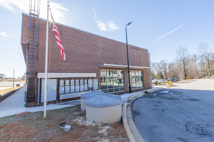 6516 State Park Rd, Travelers Rest, SC for lease - Building Photo - Image 3 of 4