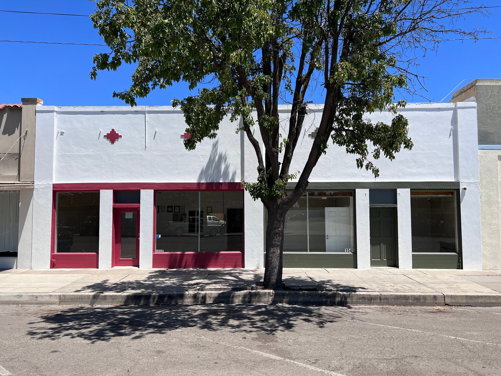 15371541 Center ave, Dos Palos, CA 93620 Former Restaurant Building