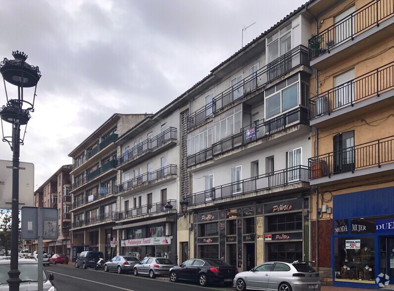 Avenida De Portugal, 37, Ávila, Ávila for sale - Building Photo - Image 2 of 2