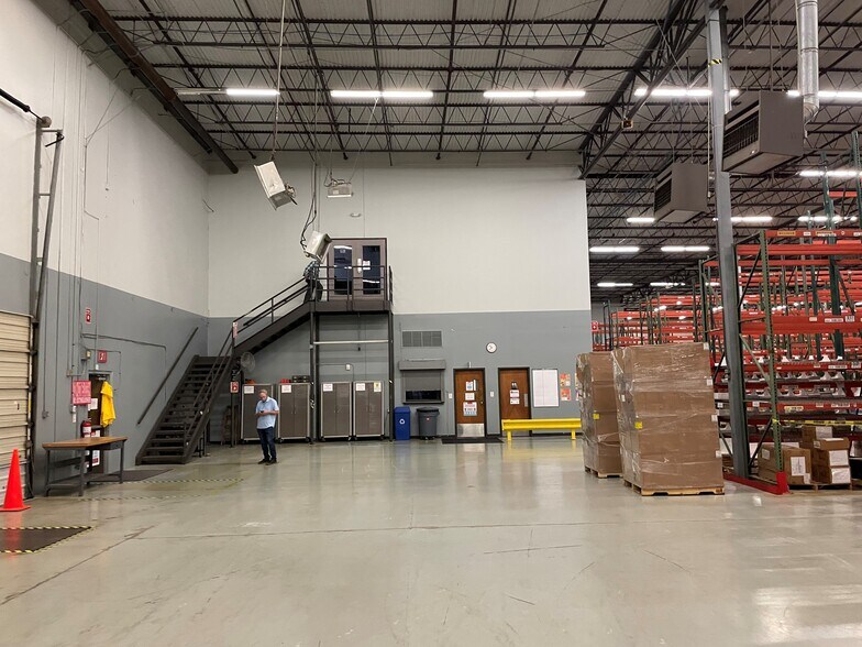 4808 Eastover Cir, Mesquite, TX for lease - Interior Photo - Image 2 of 13