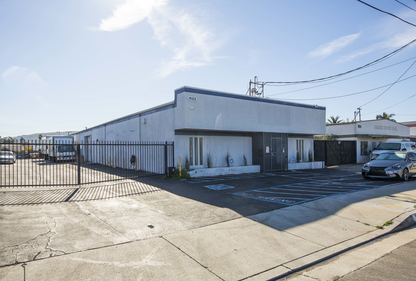 1922 Cogswell Rd, El Monte, CA 91733