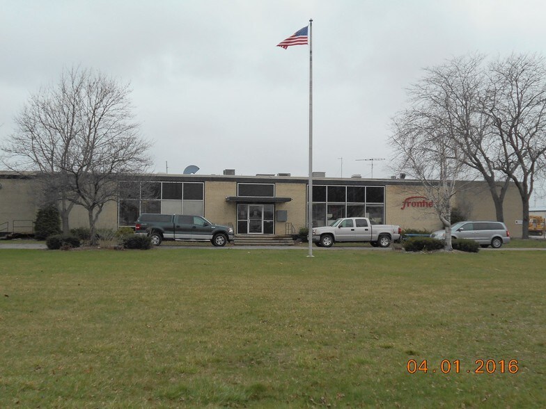 2222 W Wisconsin St, Portage, WI for sale - Primary Photo - Image 1 of 1