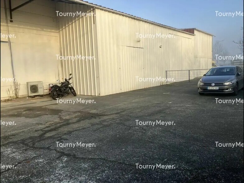 in Bordeaux for sale - Building Photo - Image 1 of 1