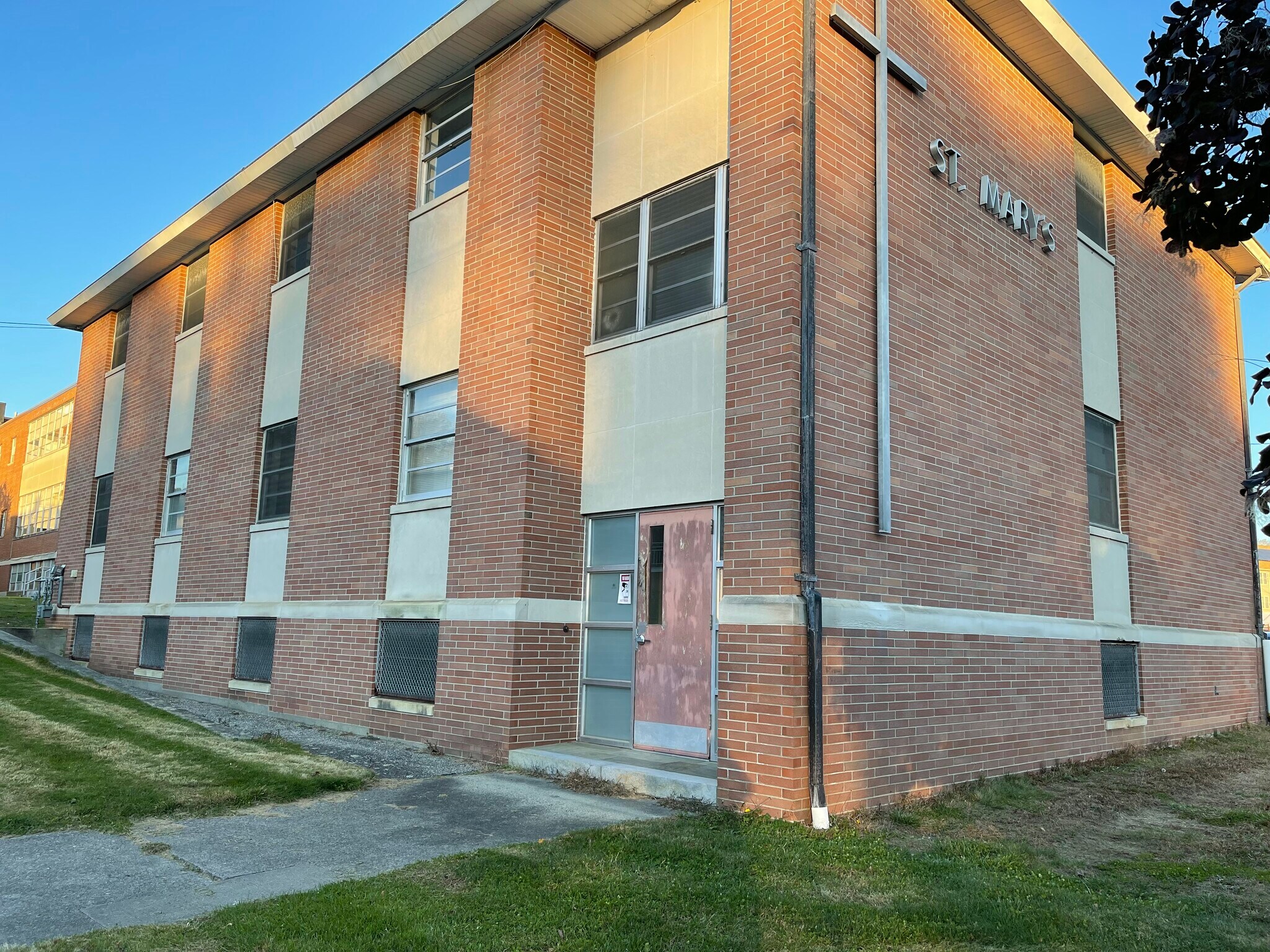 15 Marshall St, Putnam, CT for sale Primary Photo- Image 1 of 1