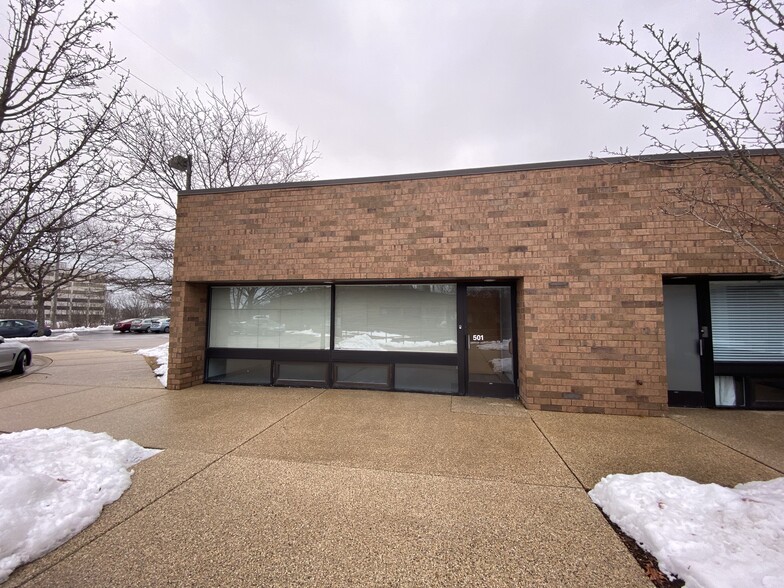 450 Skokie Blvd, Northbrook, IL for sale - Interior Photo - Image 1 of 1