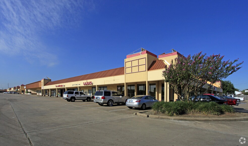 9700-9950 Fondren Rd, Houston, TX for lease - Building Photo - Image 1 of 4