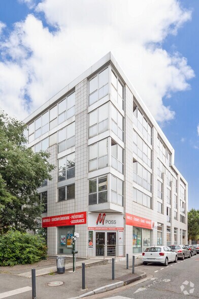 174 Avenue Des Minimes, Toulouse for sale - Building Photo - Image 2 of 8