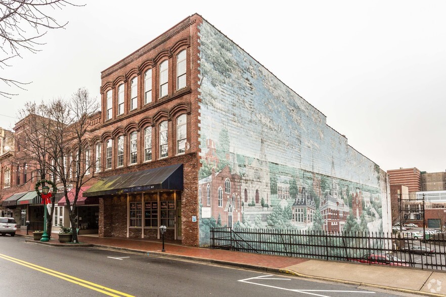 26 Spring Alley, Clarksville, TN for lease - Building Photo - Image 1 of 38