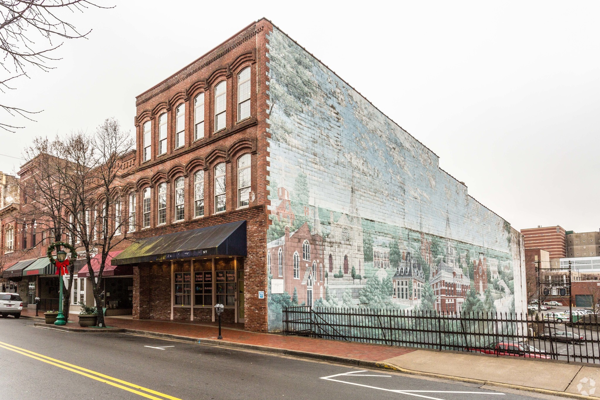 26 Spring Alley, Clarksville, TN for lease Building Photo- Image 1 of 39