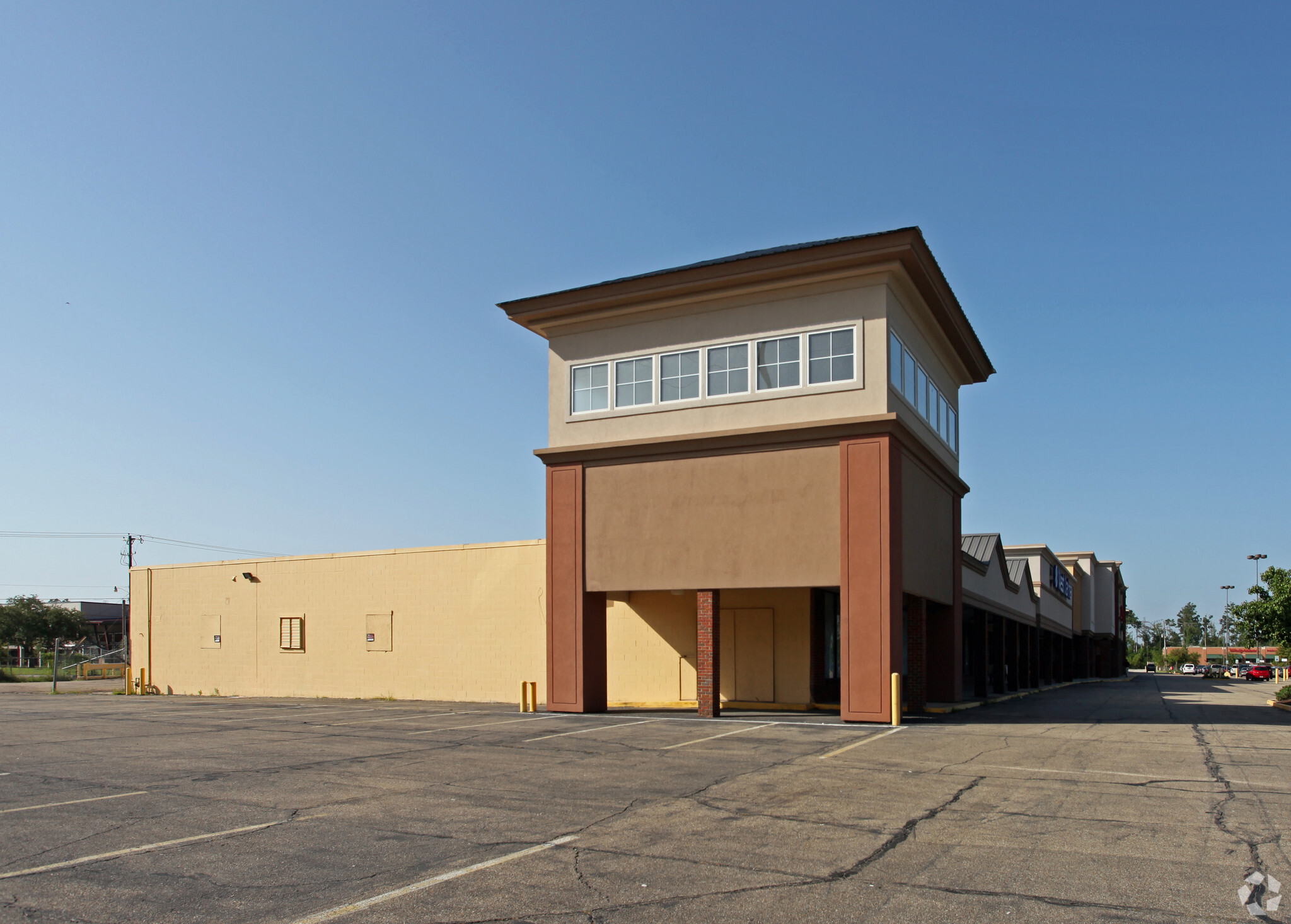 4000 Pontchartrain Dr, Slidell, LA for lease Building Photo- Image 1 of 8