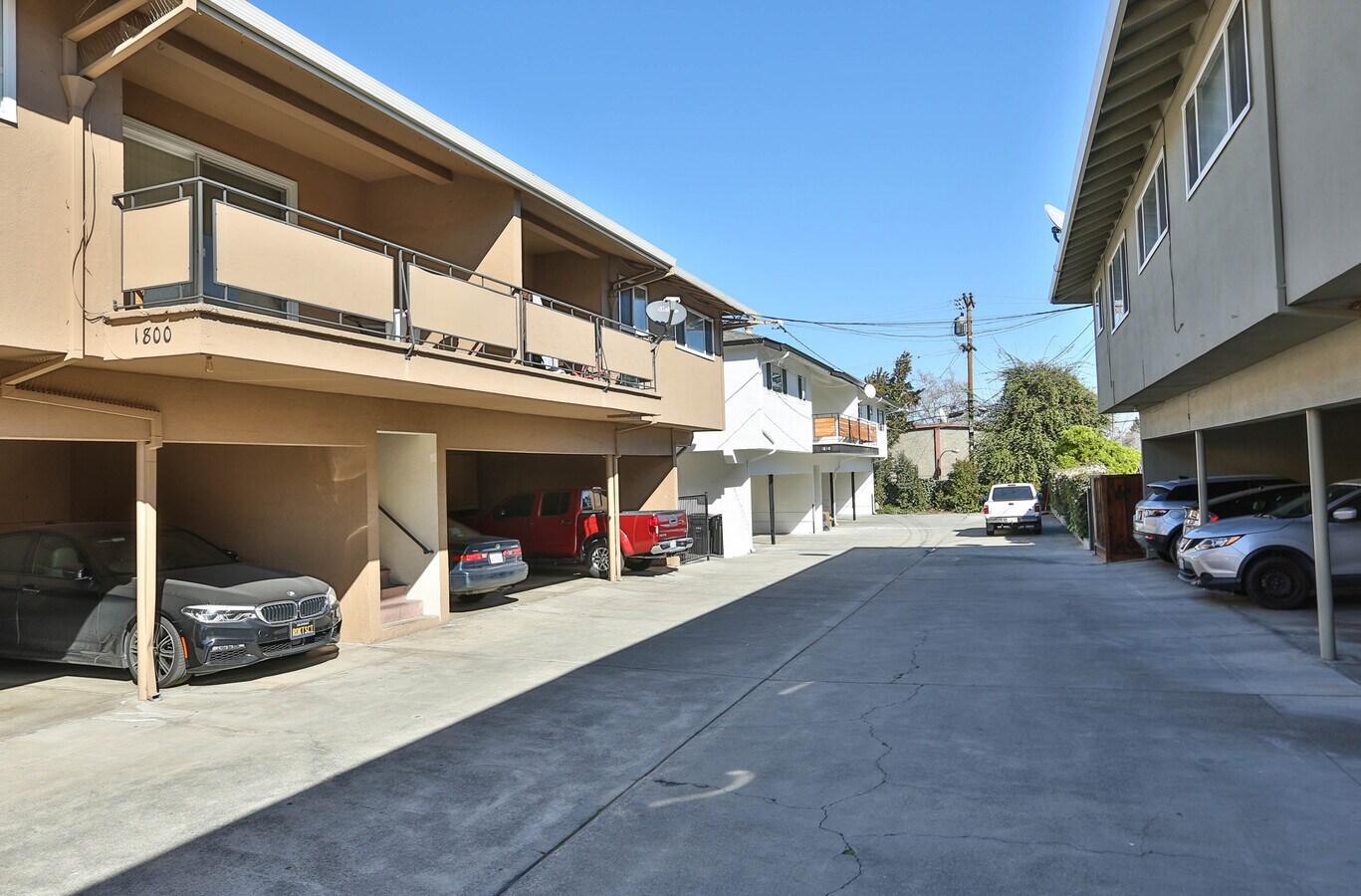 1810 Ednamary Way, Mountain View, CA 94040