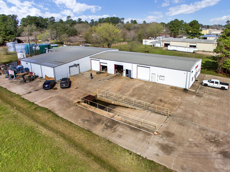 31819 Industrial Park Dr, Pinehurst, TX for sale - Building Photo - Image 3 of 8