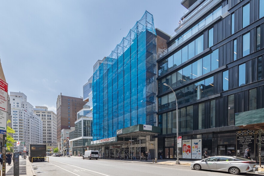 67 E 11th St, New York, NY for lease - Building Photo - Image 3 of 5