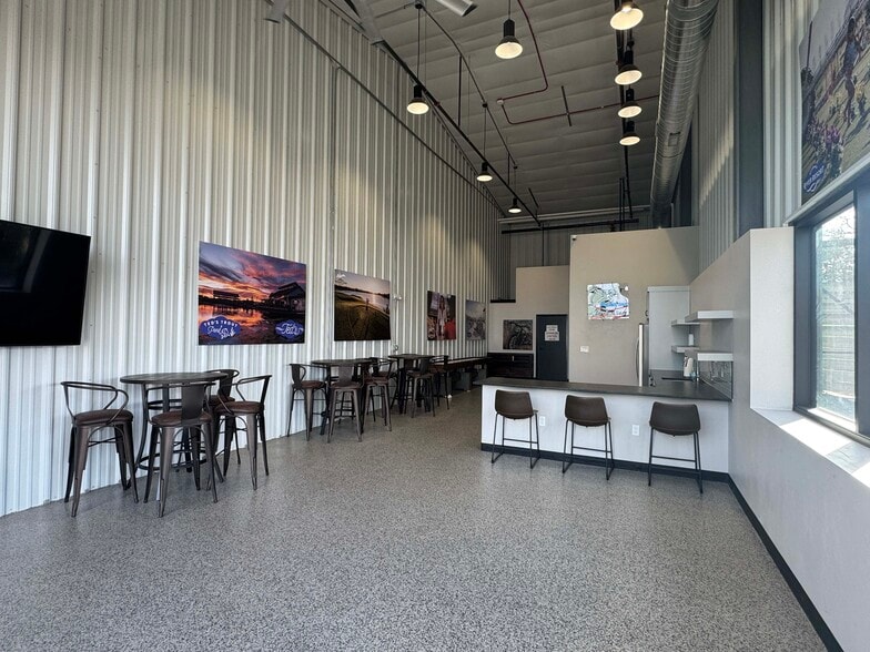 360 Rancho Dr, Windsor, CO for sale - Building Photo - Image 3 of 10