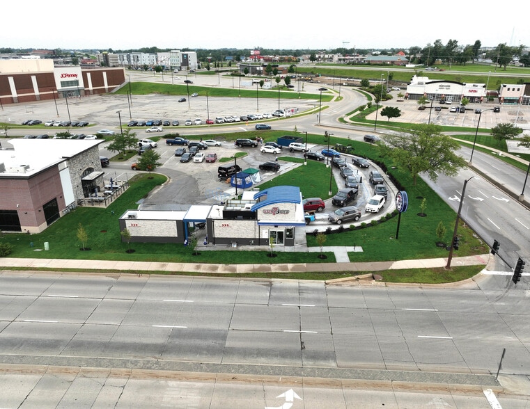 2350 Edgewood Rd SW, Cedar Rapids, IA for sale - Building Photo - Image 2 of 12