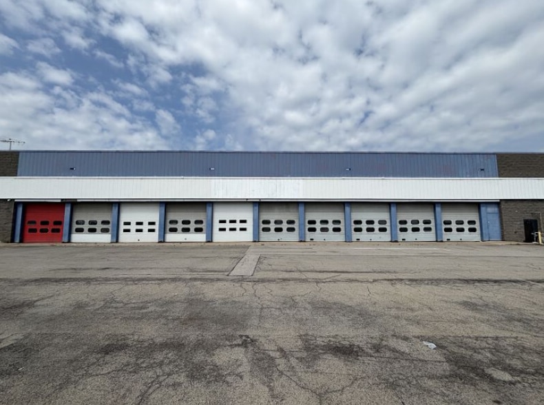 1181 N Greece Rd, Rochester, NY for lease - Building Photo - Image 2 of 10