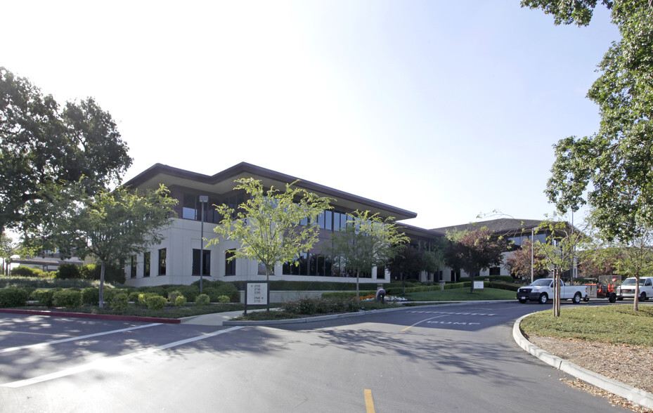 2765 Sand Hill Rd, Menlo Park, CA for lease - Building Photo - Image 1 of 5