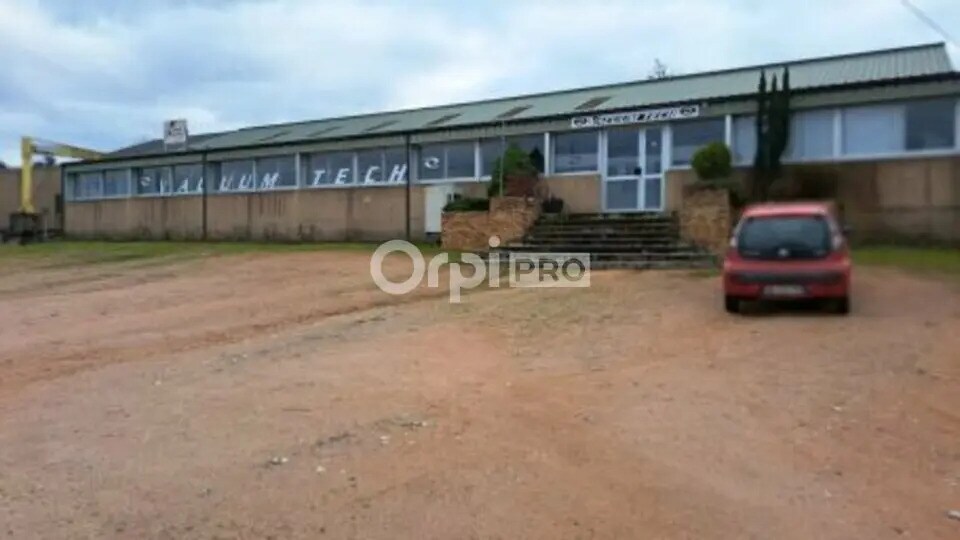 Office in Prémilhat for lease - Building Photo - Image 2 of 4