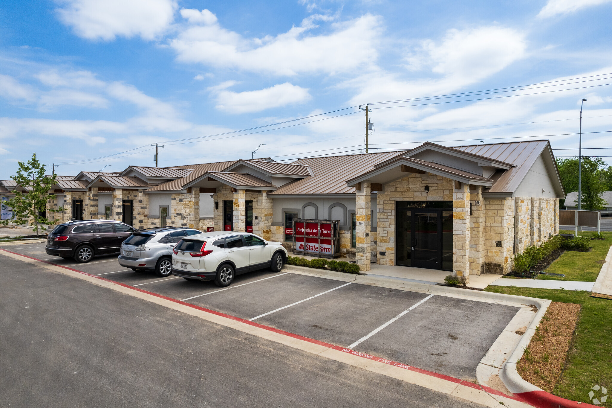 2200 N A W Grimes Blvd, Round Rock, TX for lease Primary Photo- Image 1 of 21