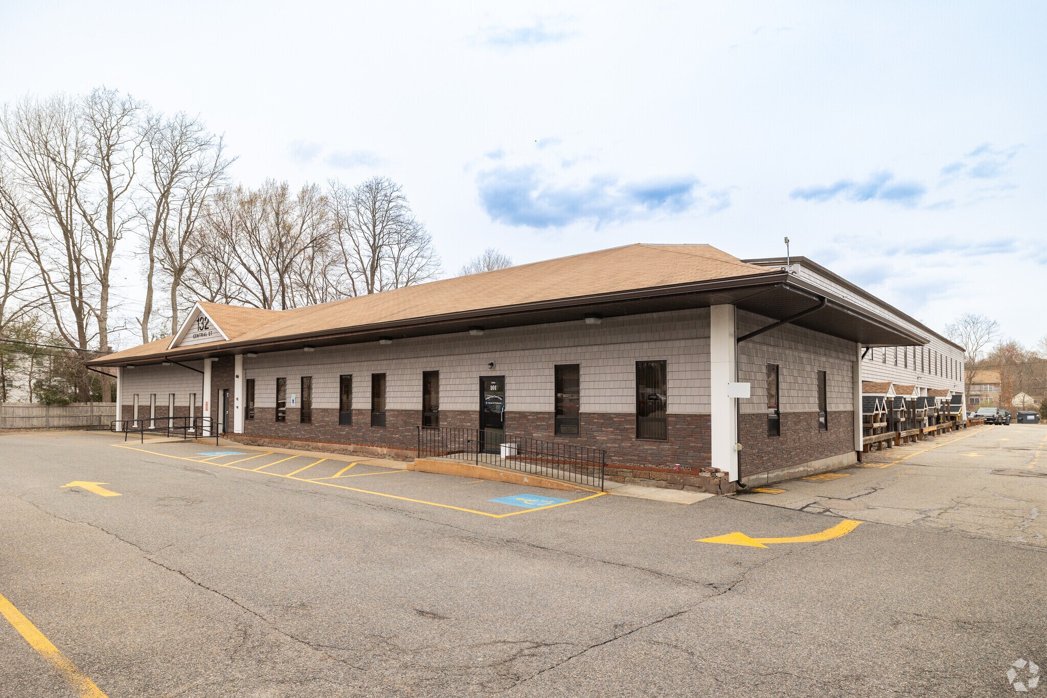 132 Central St, Foxborough, MA for sale Primary Photo- Image 1 of 5