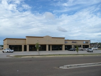 3806 US HWY 83, Laredo, TX for sale - Primary Photo - Image 1 of 1