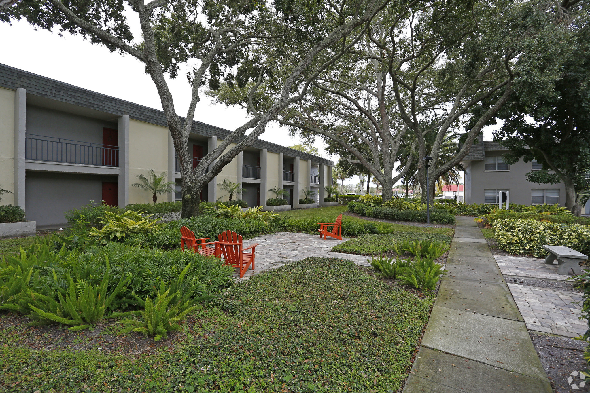 2150 62nd Ter S, Saint Petersburg, FL for sale Primary Photo- Image 1 of 1