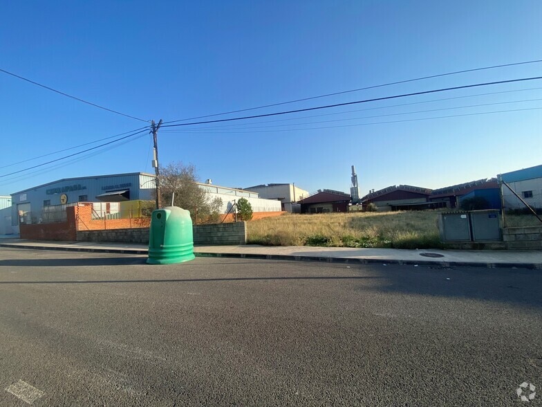 Land in Colmenar Viejo, Madrid for sale - Primary Photo - Image 1 of 4