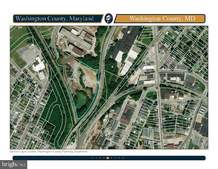 500-706 N Burnhans Blvd, Hagerstown, MD for sale - Building Photo - Image 1 of 1