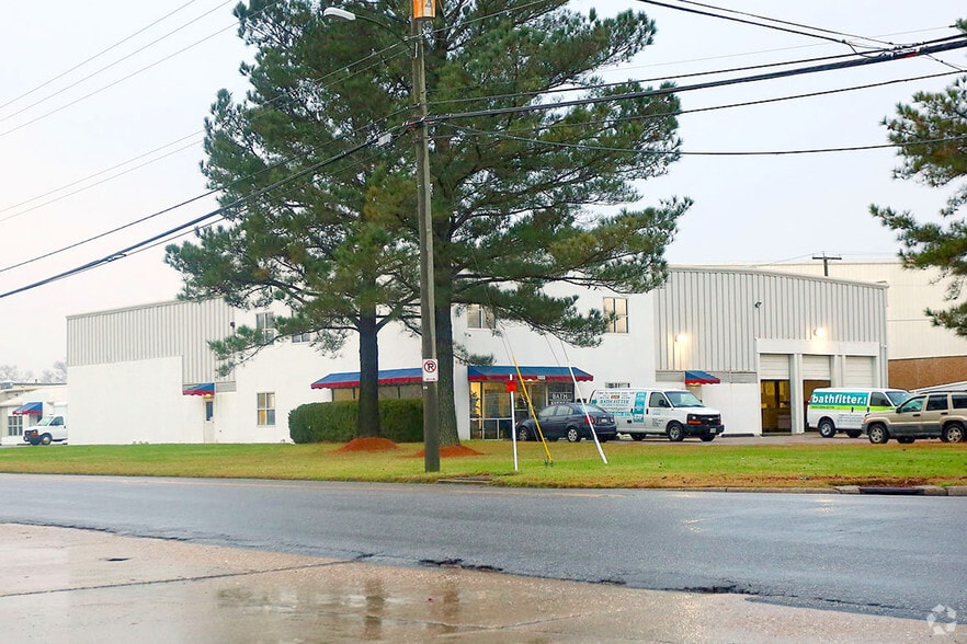 1333 Azalea Garden Rd, Norfolk, VA 23502