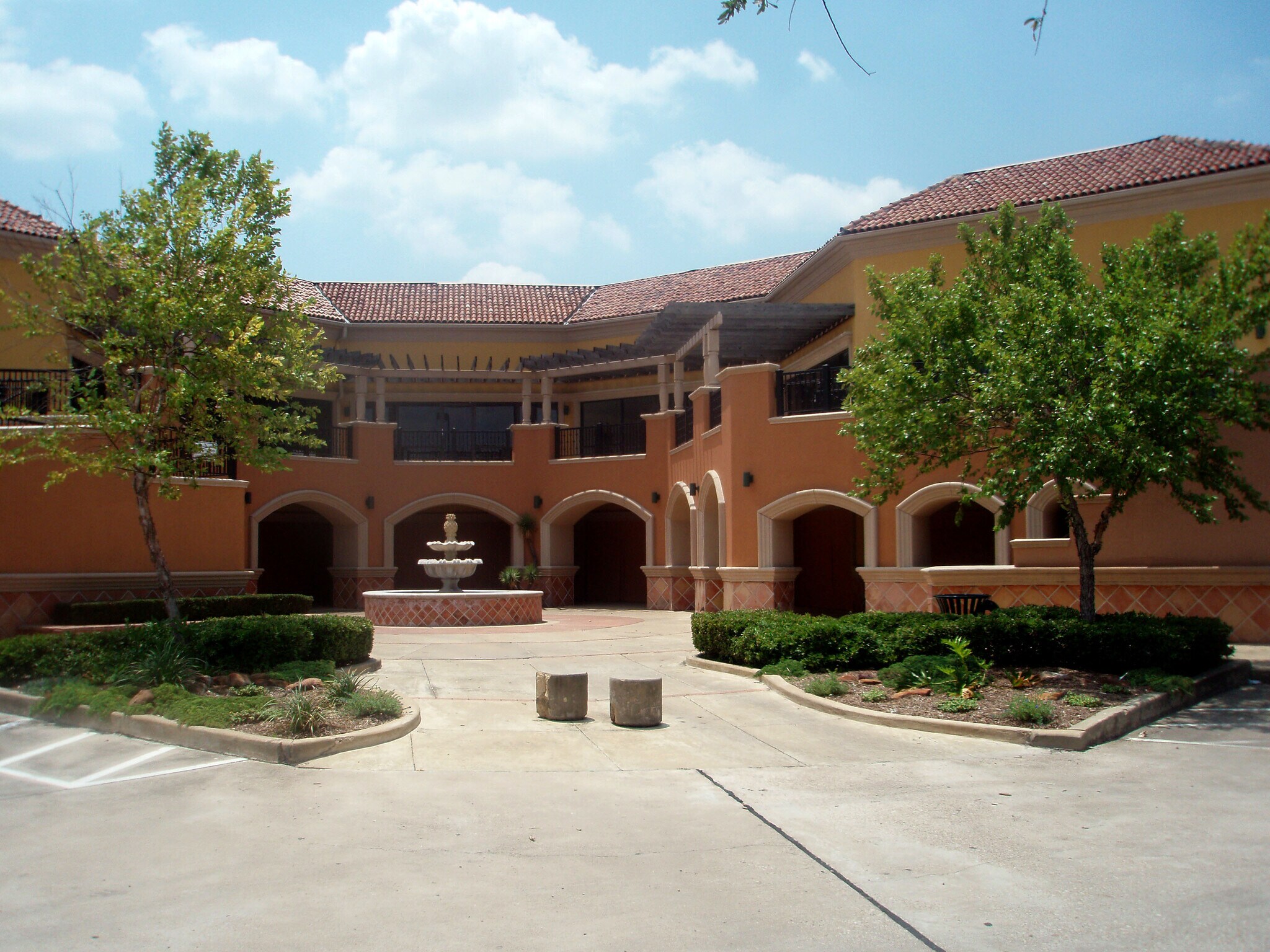 10001 Westheimer Rd, Houston, TX 77042 Carillon Center