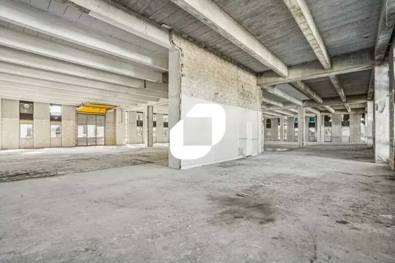 13 Rue Des Cévennes, Rungis for lease Interior Photo- Image 1 of 5