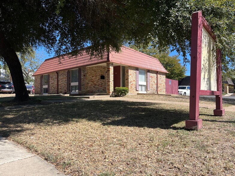 701 N Main St, Belton, TX for sale - Building Photo - Image 1 of 1