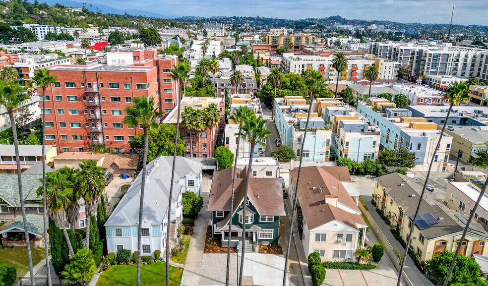 1732 N Wilton Pl, Los Angeles, CA for sale - Building Photo - Image 3 of 33