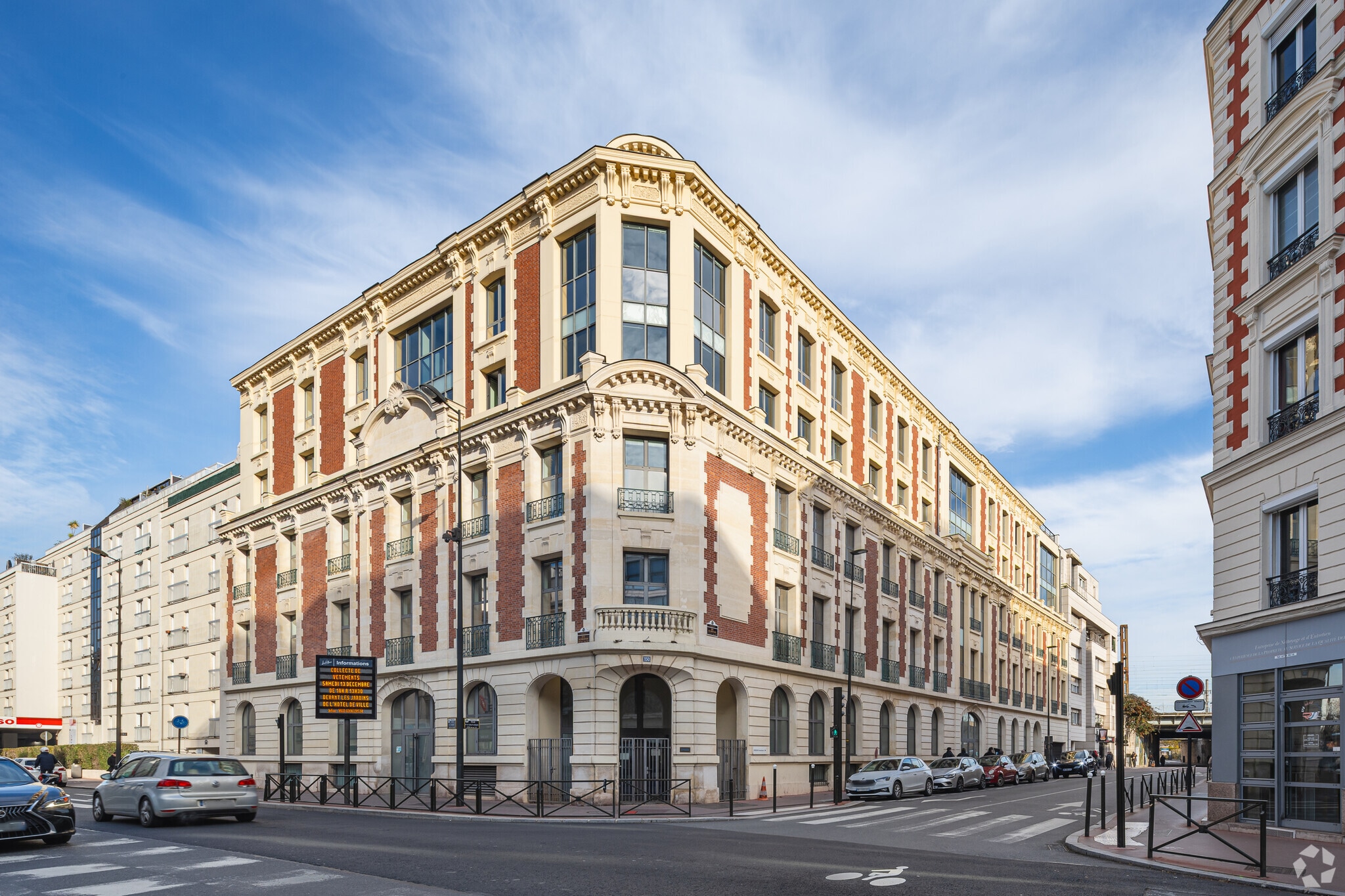 150 Rue Victor Hugo, Levallois-Perret for lease Primary Photo- Image 1 of 5