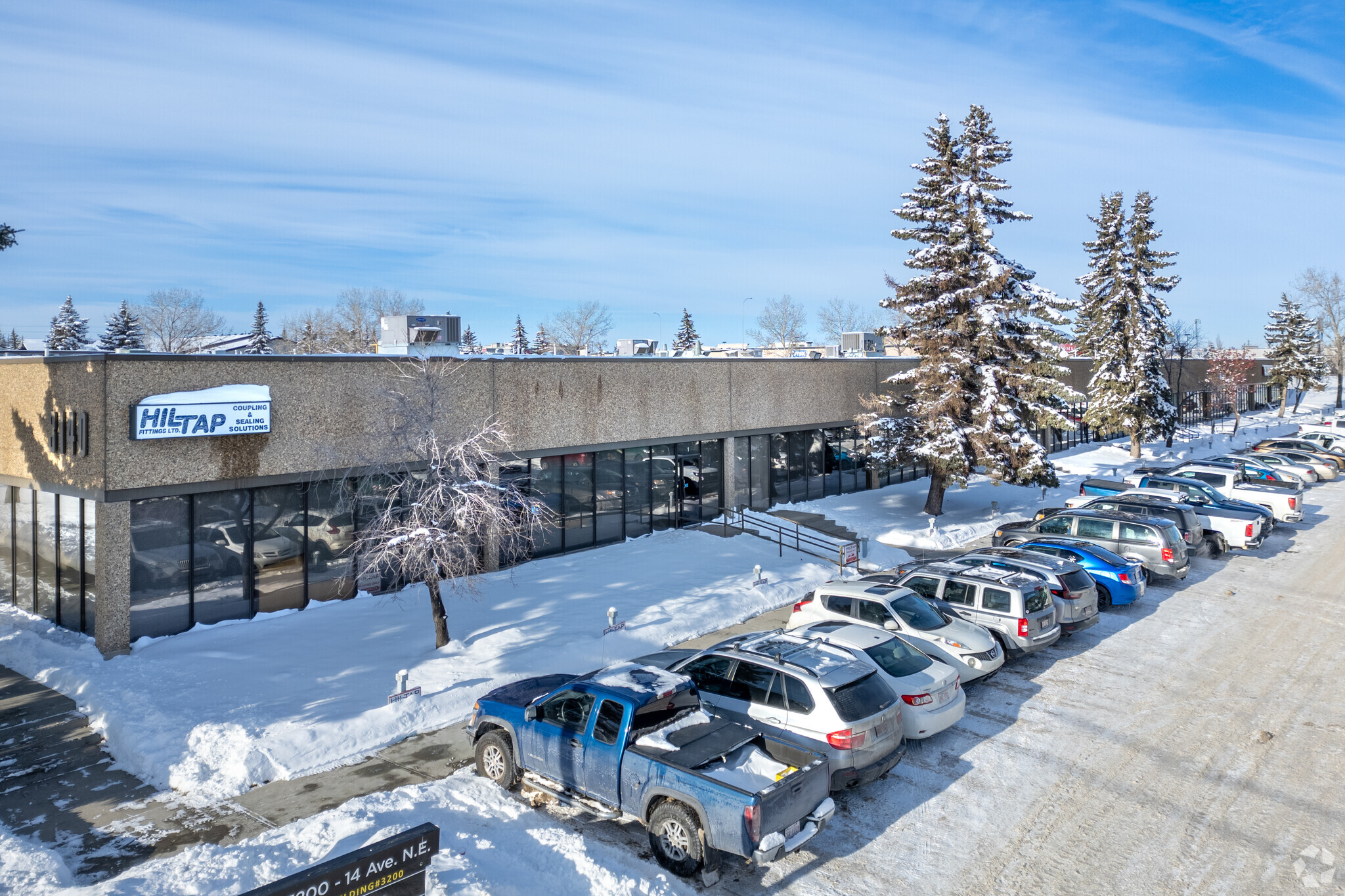 3140 14th Ave NE, Calgary, AB for sale Primary Photo- Image 1 of 1