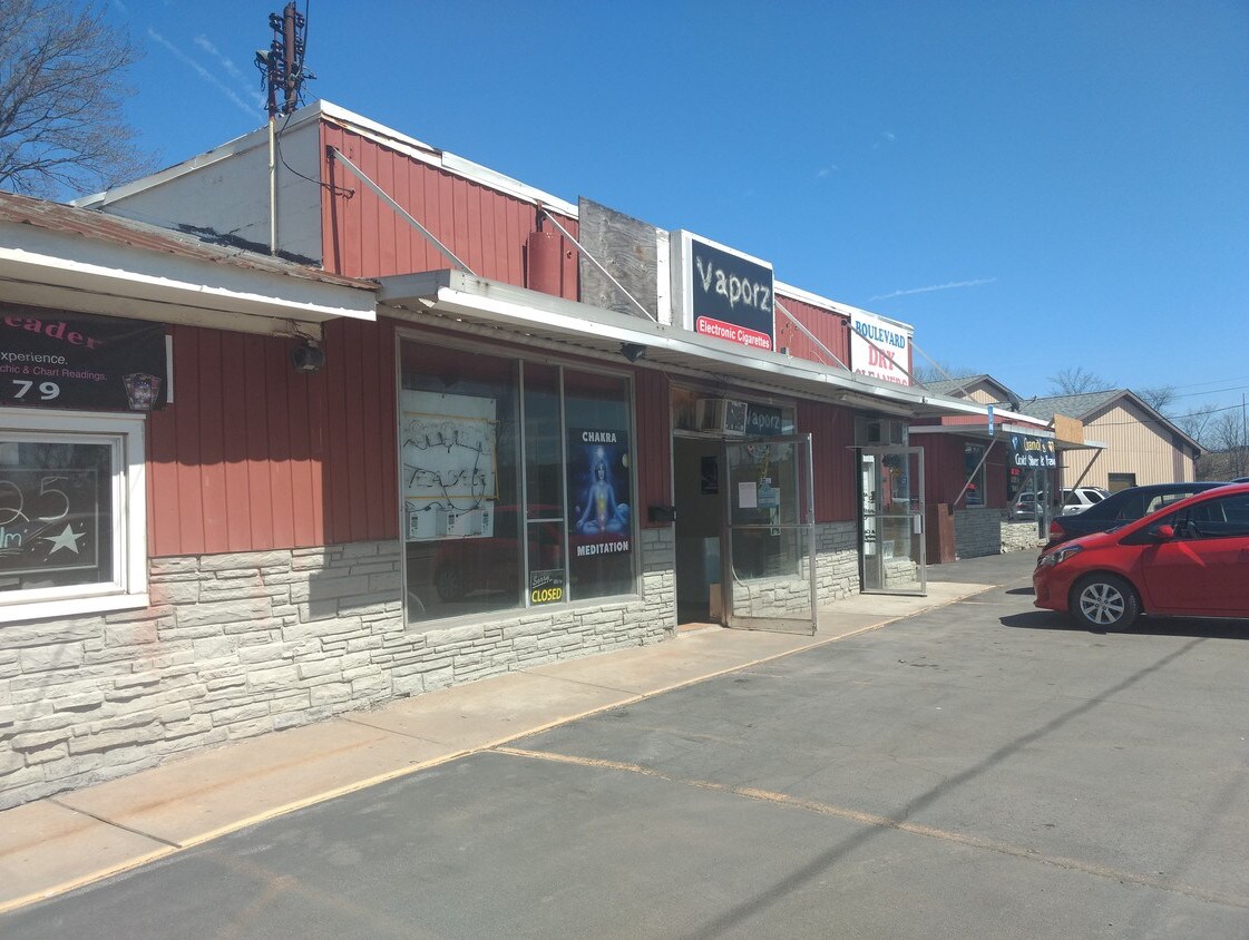 6 Oriskany Blvd, Whitesboro, NY 13492