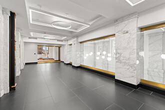 175 S Main St, Salt Lake City, UT for lease Lobby- Image 1 of 8