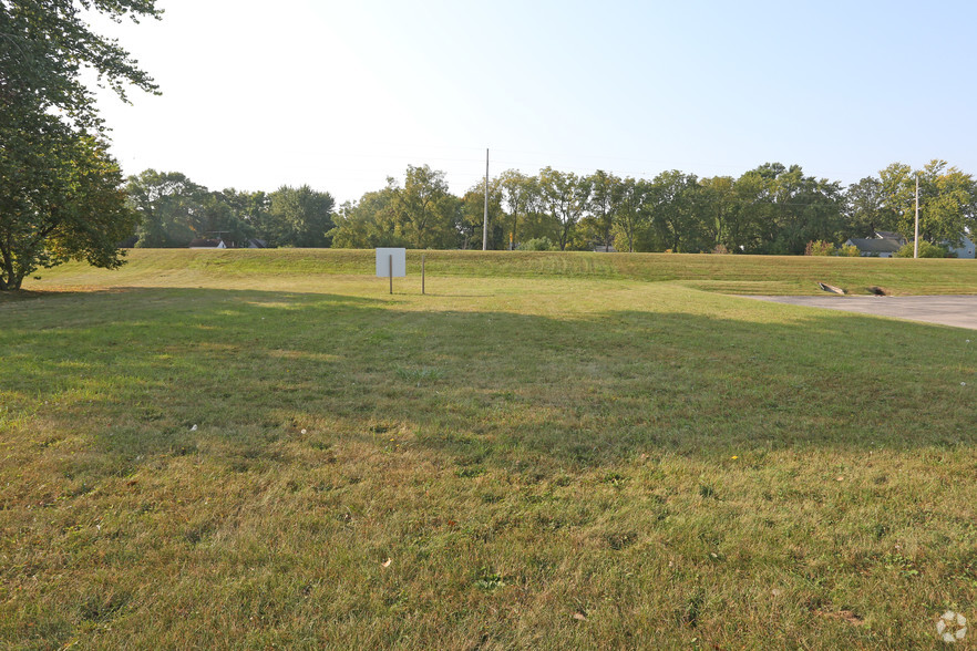 10th Ave N, Clear Lake, IA for sale - Primary Photo - Image 1 of 1