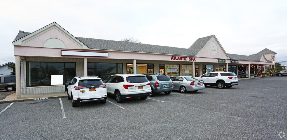 99 The Plaza, Atlantic Beach, NY for lease - Building Photo - Image 1 of 18