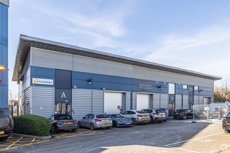 Whittle Way, Stevenage for sale - Primary Photo - Image 1 of 1